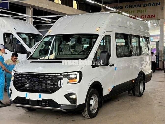Ford Transit 18 Chỗ -  Sẵn Xe Giao Ngay + HT Vay
