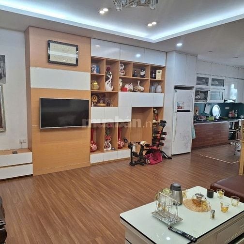 Chính chủ cho thuê chung cư Skylight Minh Khai