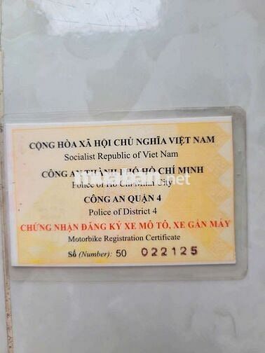 Nhà chật bán bớt xe nữ đi