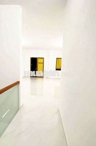 SHOPHOUSE 3 TẦNG, TẦNG 1 TRỐNG SUỐT, ĐƯỜNG 15M, KĐT LAKESIDE ĐÀ NẴNG