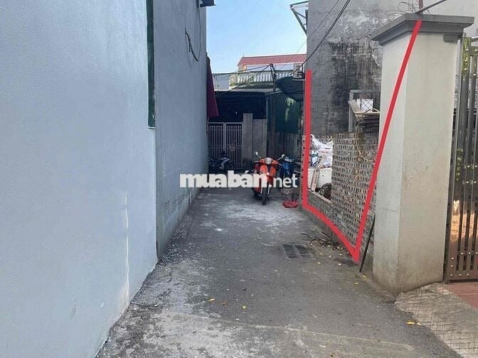 BÁN ĐẤT TỔ 8 ĐỒNG MAI – HÀ ĐÔNG 	•	Diện tích: 100m² vuông vắn 	•	Mặt t