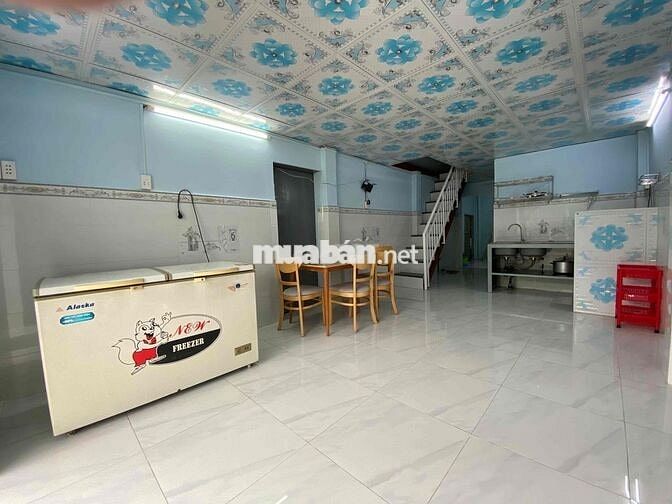 PHÒNG TRỌ SINH VIÊN Ở GHÉP PHÍA SAU ĐẠI HỌC NGUYỄN TẤT THÀNH, QUẬN 12