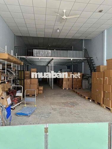 Kho xưởng 200m2 ngay Aeon Tân Phú , đường xe lớn chạy