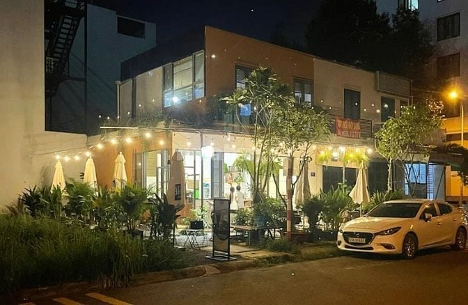 Sang nhượng quán cà phê góc hai mặt tiền