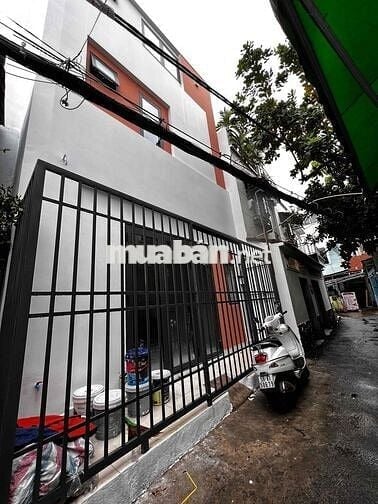 Nhà cách mặt tiền Quang trung 1 căn nhà , cách ngã 6 Gò vấp 500 mét.