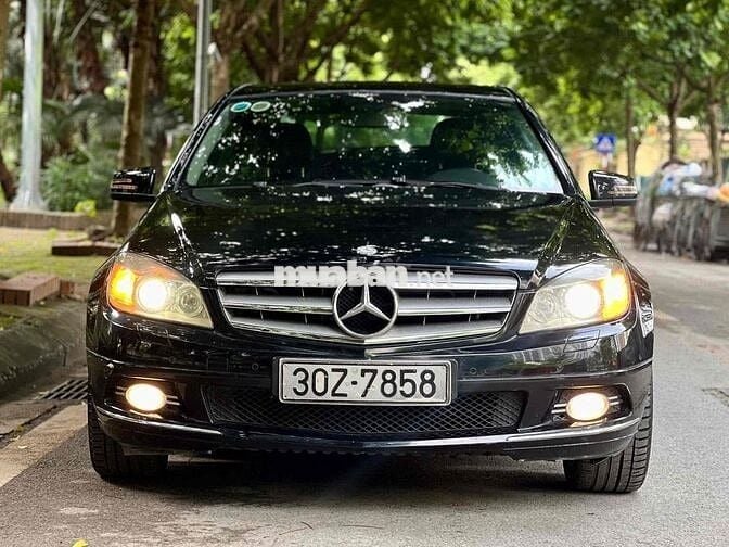 Mercedes Benz C Class Đen, Sản xuất 2010, Sedan