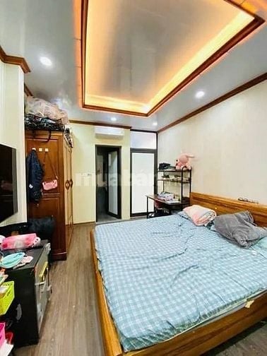 Bán nhà Nguyễn Khang, Lô Góc, 6 tầng, 69m, 5m mt, giá 25 tỷ