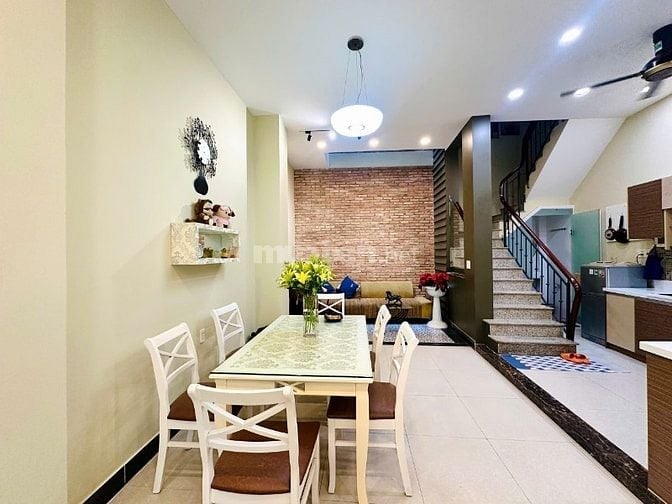 Nhà đẹp nguyên căn Bình Thạnh, P.21 cho thuê - 3 Tầng, Đủ đồ - 17.5TR