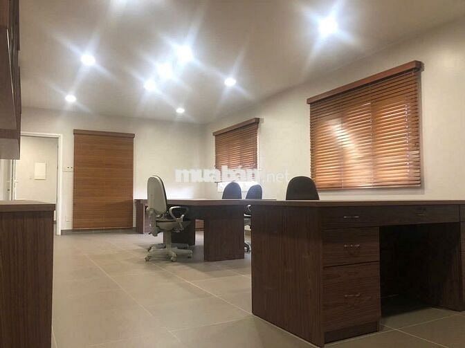 CHo thuê Văn Phòng Ung Văn Khiêm dt 90m2