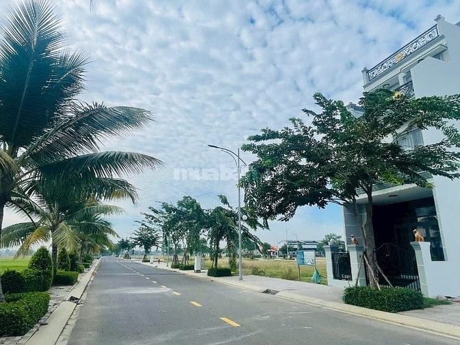 Đất nền giá rẻ gần TP.HCM – Ecopark Bến Lức