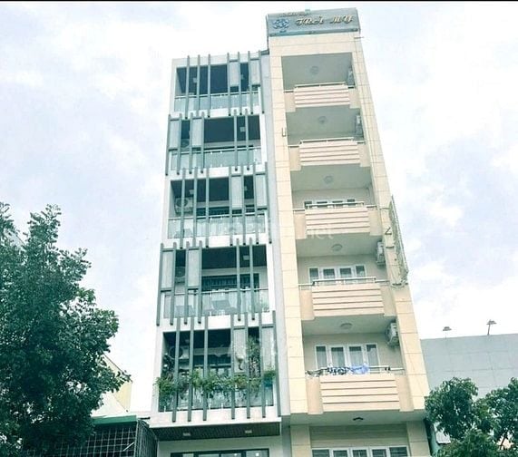 Bán tòa nhà 6 tầng Lý Chính Thắng, 101,8m², doanh thu cao, vị trí đẹp