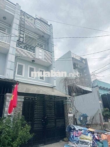 nhà thuê đường xe hơi, 72m2, 1trệt1lửng, 3PN, sạch sẽ 9tr/1tháng