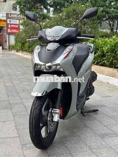 SH 125 ABS 2025 xám xi măng chạy 500km- Mới Keng