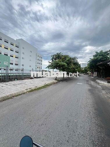LÔ ĐẤT DT LỚN 297m2 Kiệt Ô TÔ LÊ VĂN HIẾN_ THÔNG NAM VIỆT Á