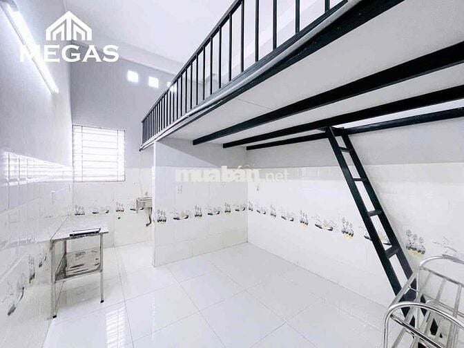 phòng Có Gác ngay CẠNH HUFLIT BA GIA ở 4 NGƯỜI THẢ GA