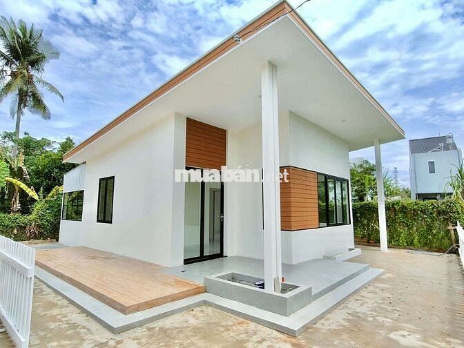 NHÀ SÂN VƯỜN RỘNG 200M2 GẦN KCN TRÀ NÓC