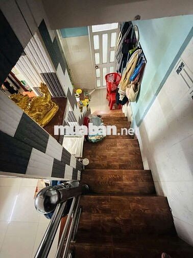Nhà shr Huỳnh Tấn Phát kế KCX Tân Thuận đi Quận 1 rất gần nở hậu