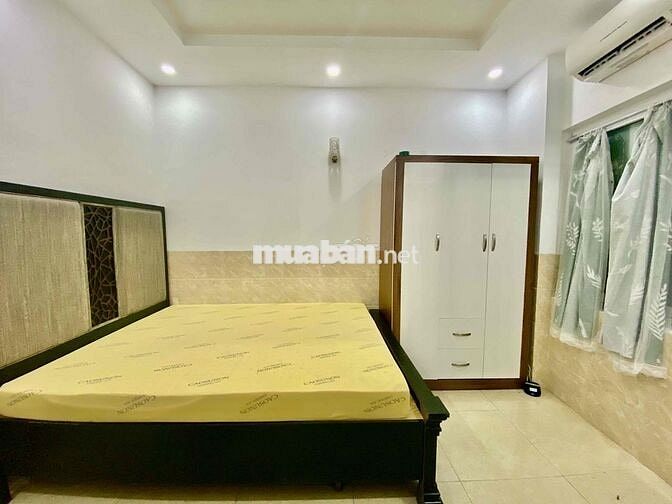 CHO THUÊ STUDIO BAN CÔNG CỬA SỔ TRỜI SÁT BÊN UTH,FTU,HUTECH,UEF,…
