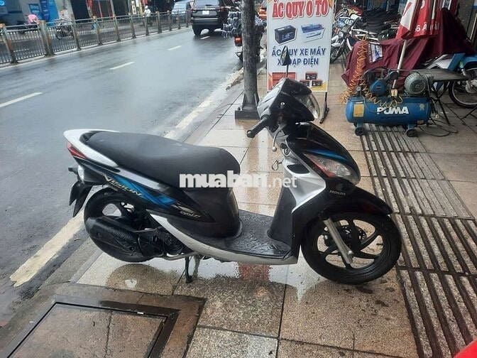Honda vision 2011