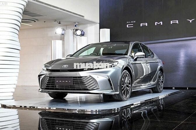 Toyota Camry 2025