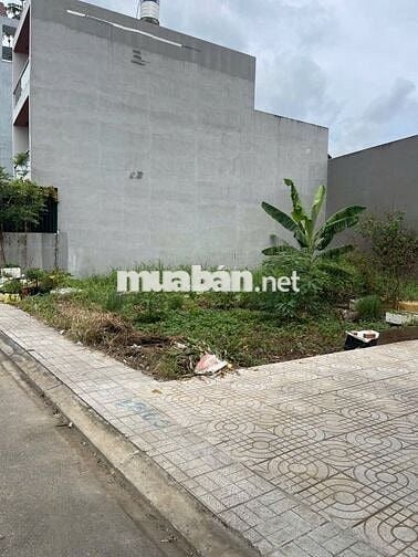 Bán gấp đất thị Trấn Cần Đước, 94m2, chỉ 350tr, gần ngay Chợ , UBND