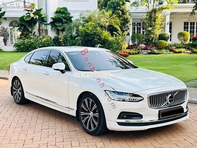 Volvo S90 LWB Ultimate B6 AWD 2022 màu trắng
