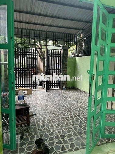 Cho thuê nhà có nội thất đường oto sân đậu rộng rãi Đông hòa gần bigc