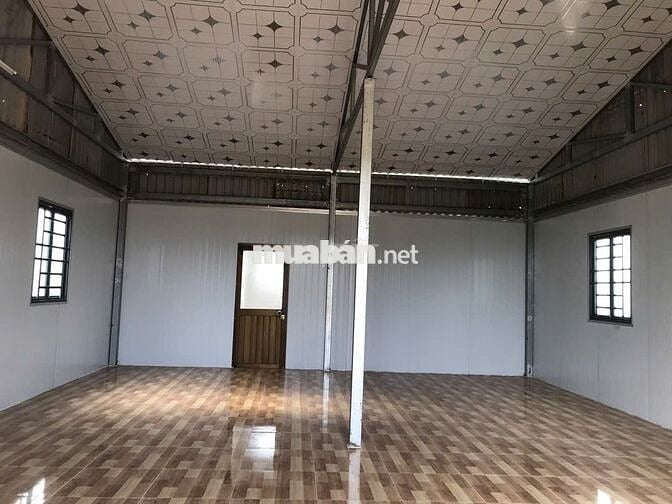 Cho thuê kho đường xe tải gần đường cách mạng tháng tám 3 triệu/tháng