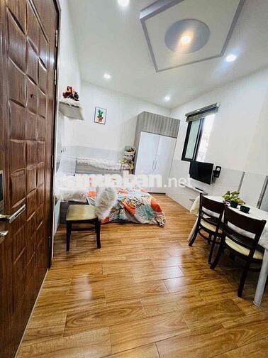 Cho thuê căn hộ Studio Cửa sổ trời tại Quận 4 – Nội thất đầy đủ