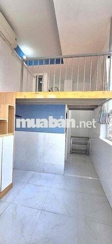 Duplex gác cao 1m8 cách VHU 1,5km 35m2 ở 3 bạn thang máy bảo vệ GIÁ 4🍠