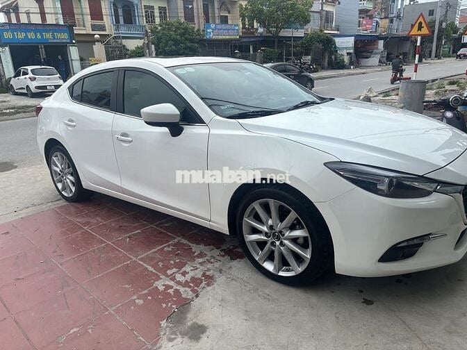 Mazda 3 2017 2.0 AT - 84000 km