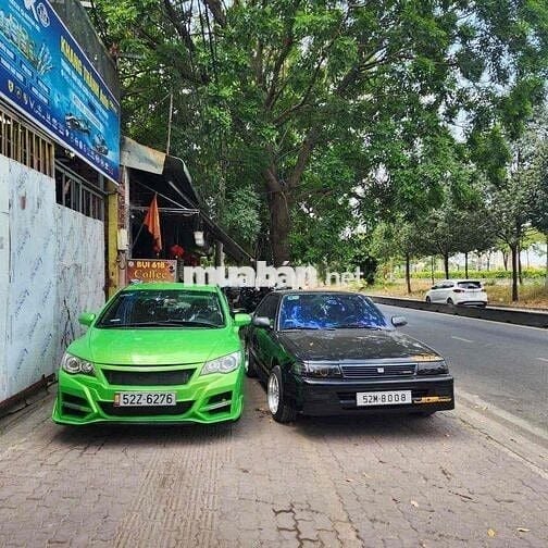 Toyota Corona full đồ chơi