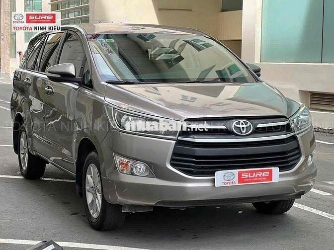 Toyota Innova 2017 2.0E - 145000 km