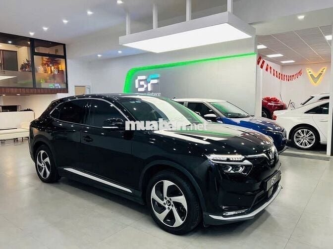 VinFast VF8 2023 Eco - GF - Màu đen NT đen