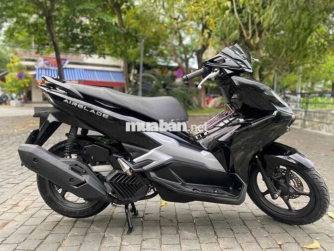 Ab đen 2022 4val xe đẹp nguyên rin chính chủ