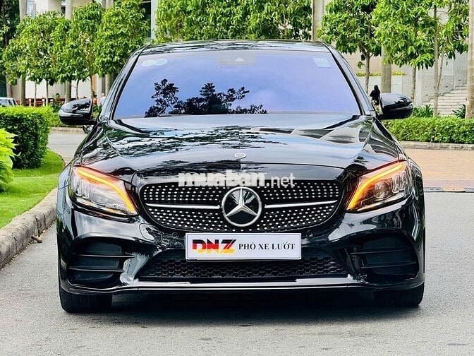 Mercedes Benz C300 2020