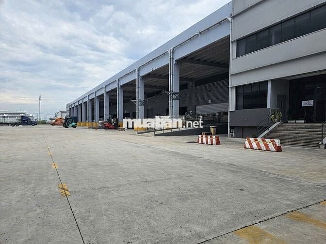 Cho thuê kho xưởng , DT: 13.000m² ,KCN Long Hậu, Long An, PCCC tự động