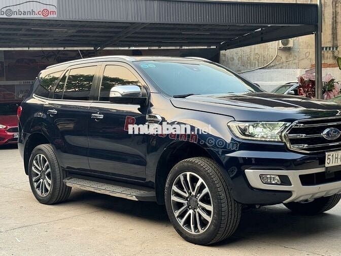 Xe Ford Everest Titanium 2.0L 4x4 AT 2020