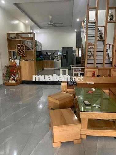 Cho thuê nhà gần chợ Hoà Xuân 3pn