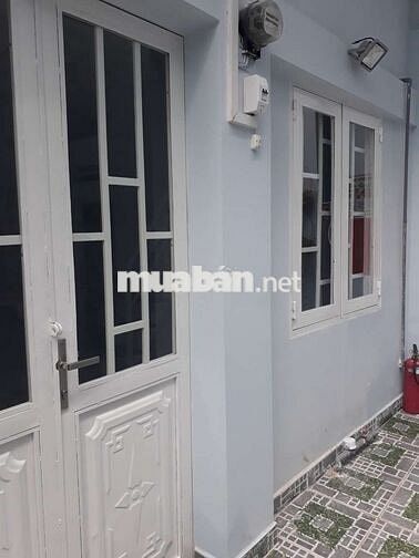 Cho thuê nhà đường Nguyễn Văn Lạc.sát Q1
