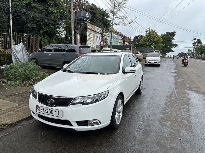 Kia Cerato 2012 1.6 AT - 111000 km