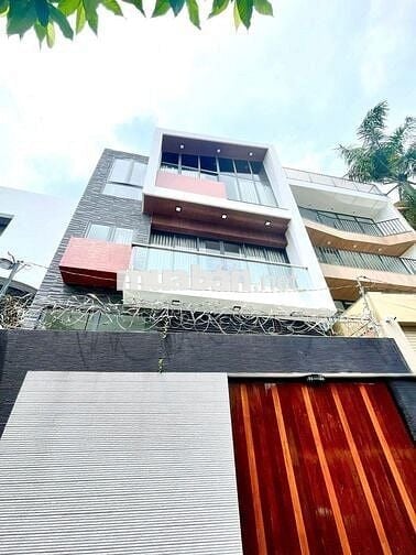 GẤP CHO THUÊ NHÀ HẺM XE HƠI TÔ HIẾN THÀNH – NGANG 6M – TRỐNG SUỐT