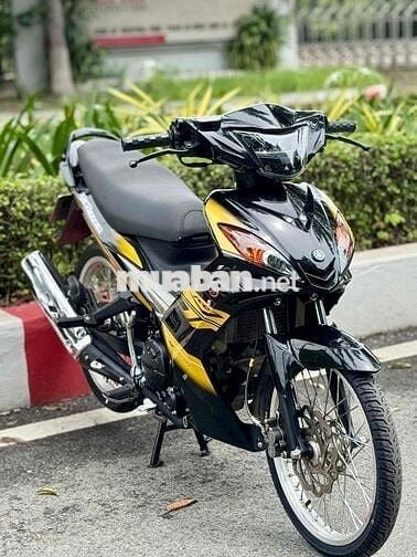 Ex 135 up 2010 máy 62 sph pô êm đít zin dọn new 9c