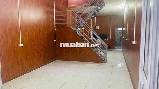 Cho thuê nhà 2 tầng gần BX Yên Nghĩa