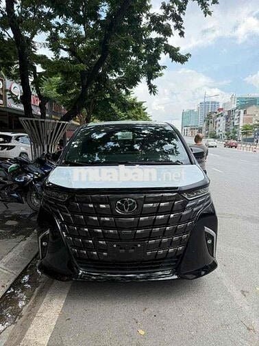 Toyota Alphard 2025 mới 100% giao ngay