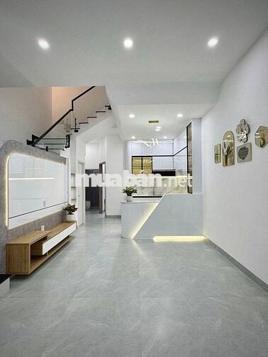 Chính chủ cần bán nhà đẹp, ở ngay, giá chỉ 1ty150/100m2,Sổ hồng riêng