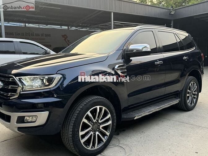Ford Everest Titanium 4x4 - 2 cầu số tự động