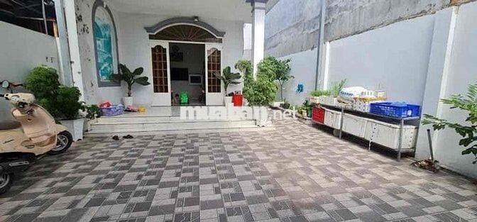 Bán Nhà Linh Xuân- Thủ Đức- 177m2- Xe hơi ngủ nhà- chủ ngộp bank