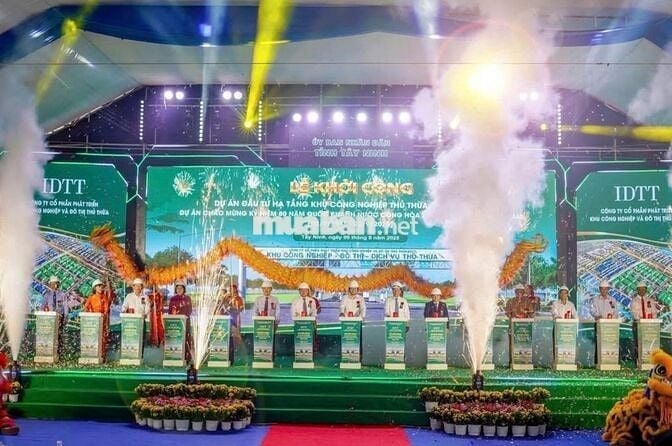 !! Gấp ! Gấp ! Gần KCN Thủ Thừa - 100m2 Chỉ 1tyxx- SHR- Đất ODT