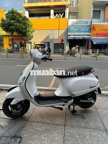 Piaggio vespa LX 2010 mới 90% biển số thành phố